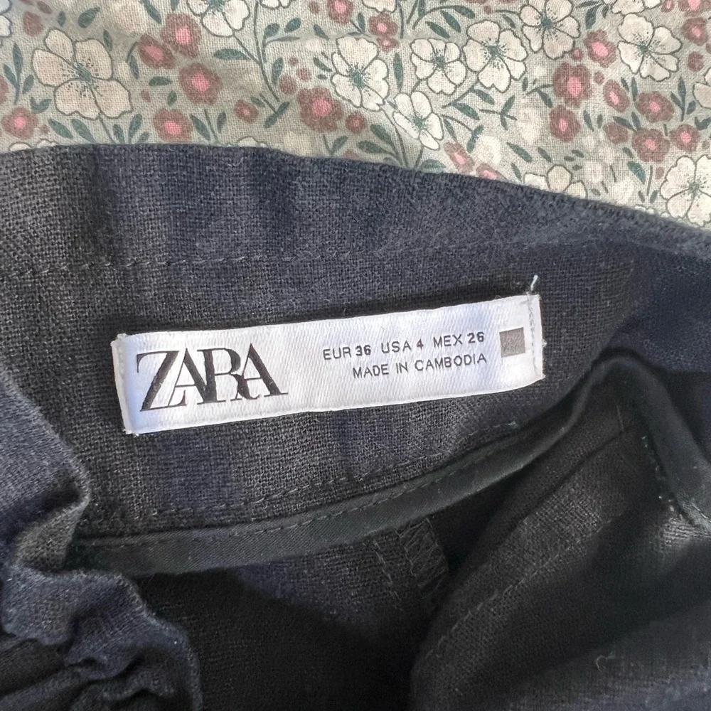 Zara Cargo Linen Blend Pant